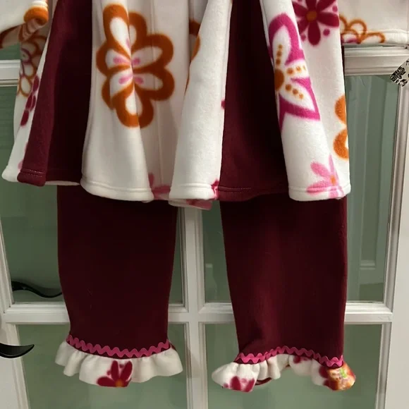 New handmade girls’ fleece coat and pant set, size 8